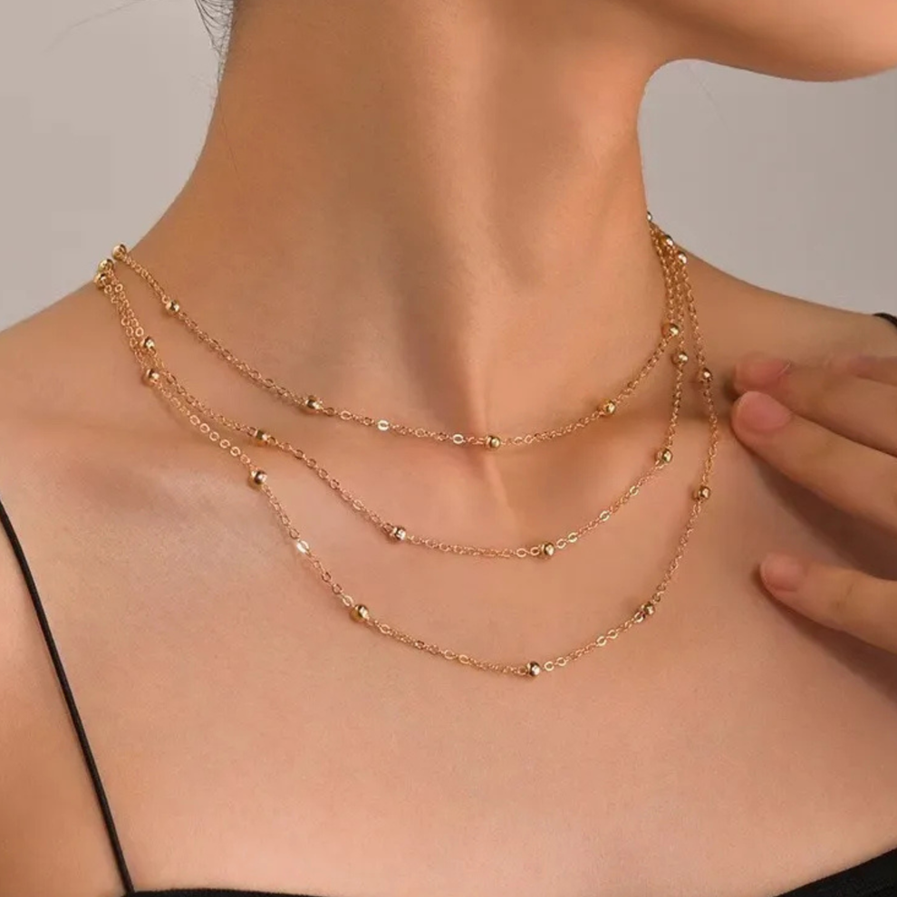Trinity golden necklace — view 2
